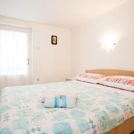 Apartments Melita Крк Екстер'єр фото