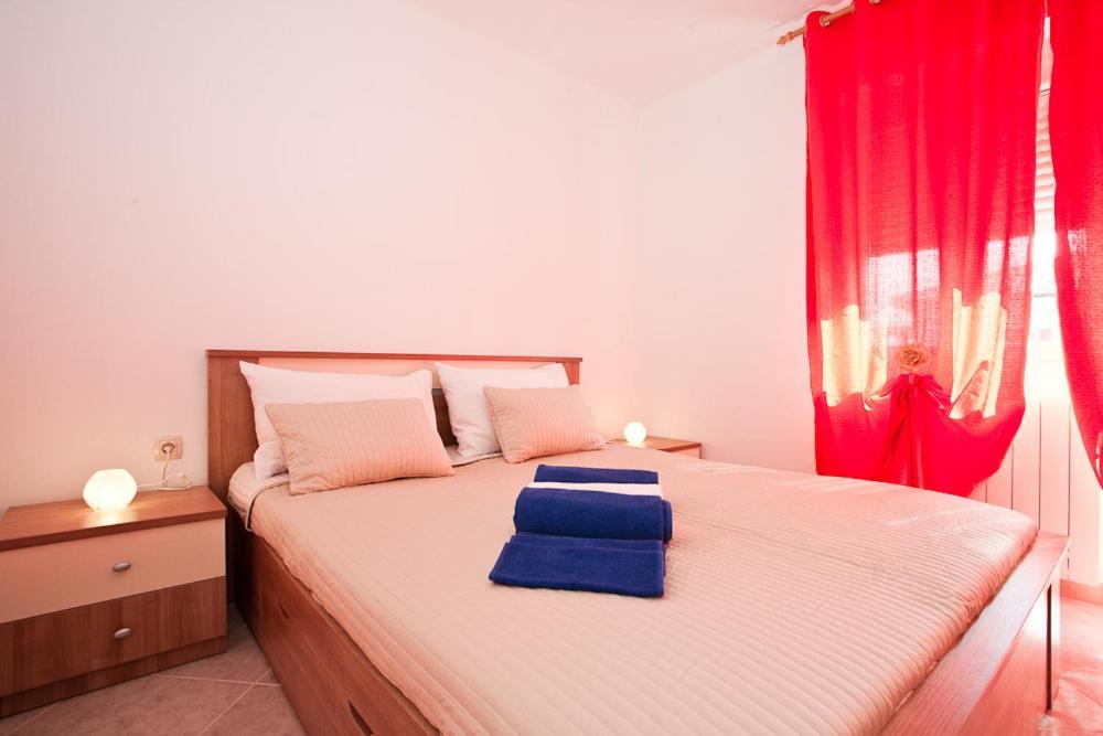 Apartments Melita Крк Екстер'єр фото